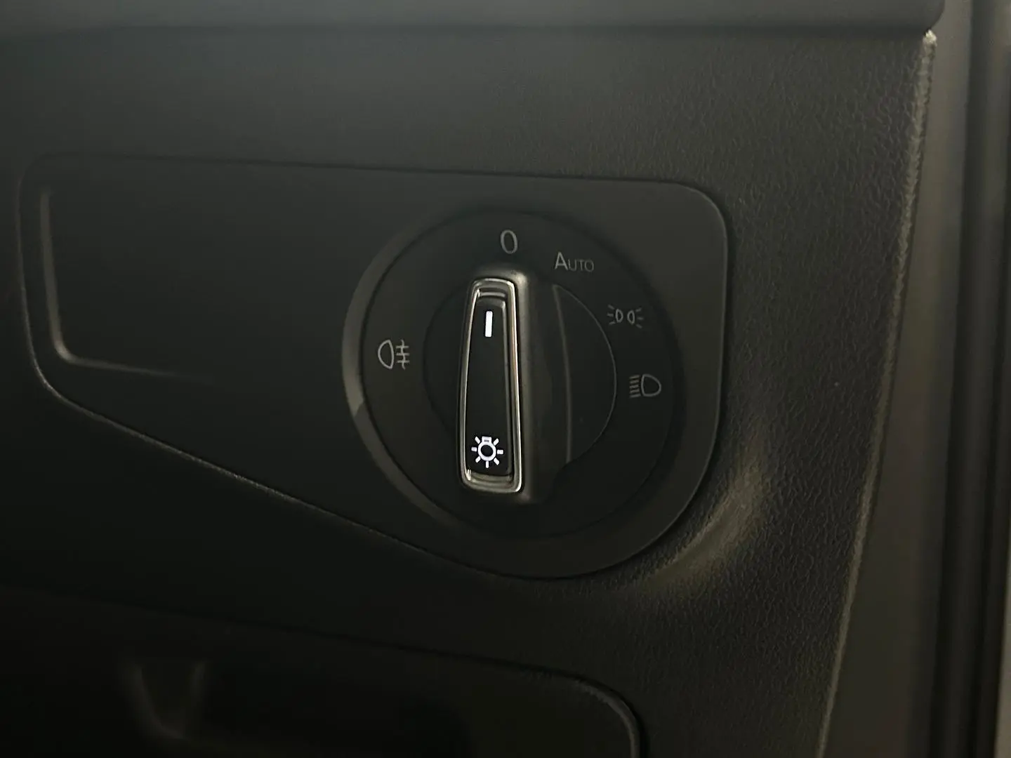 2023 Volkswagen Tiguan Gallery Image 21