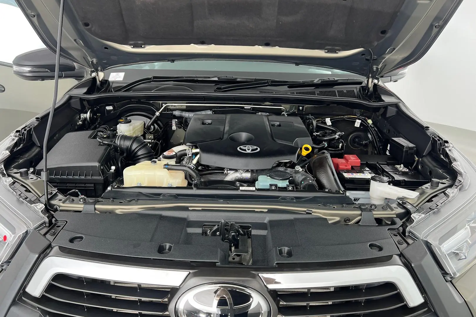 2023 Toyota Hilux Gallery Image 22