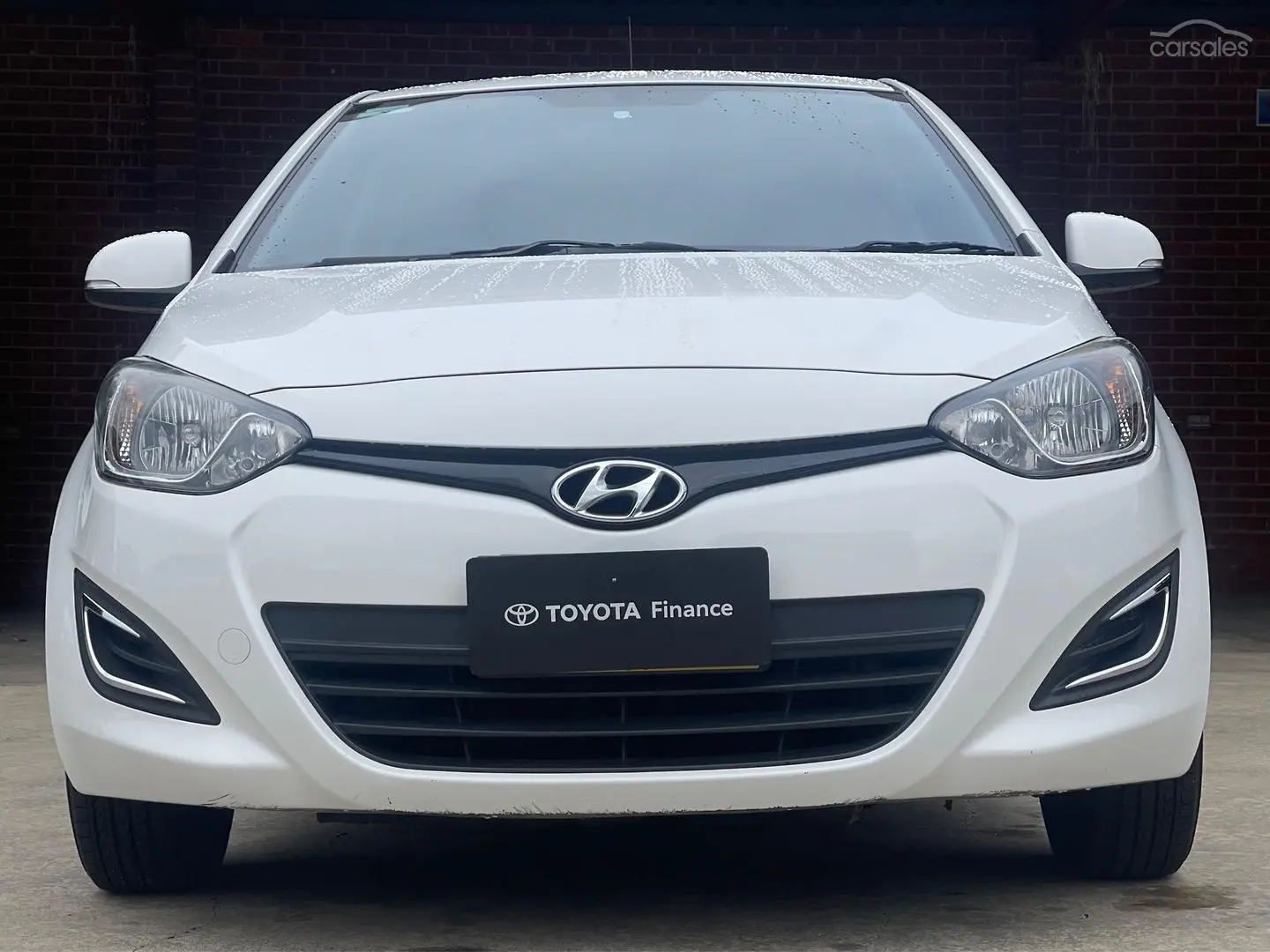 2015 Hyundai i20 Image 8