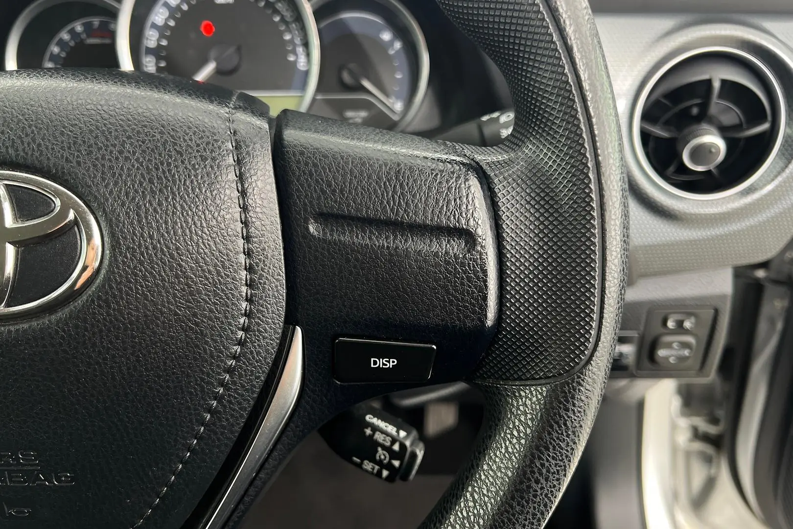 2016 Toyota Corolla Gallery Image 15