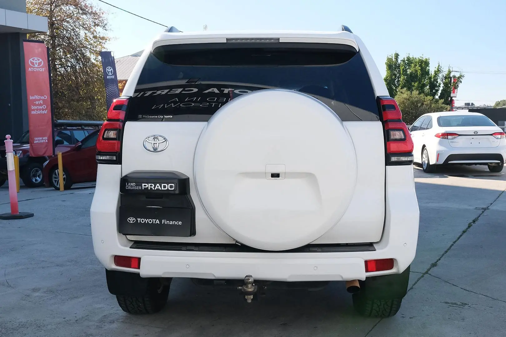 2019 Toyota Landcruiser Prado Gallery Image 4