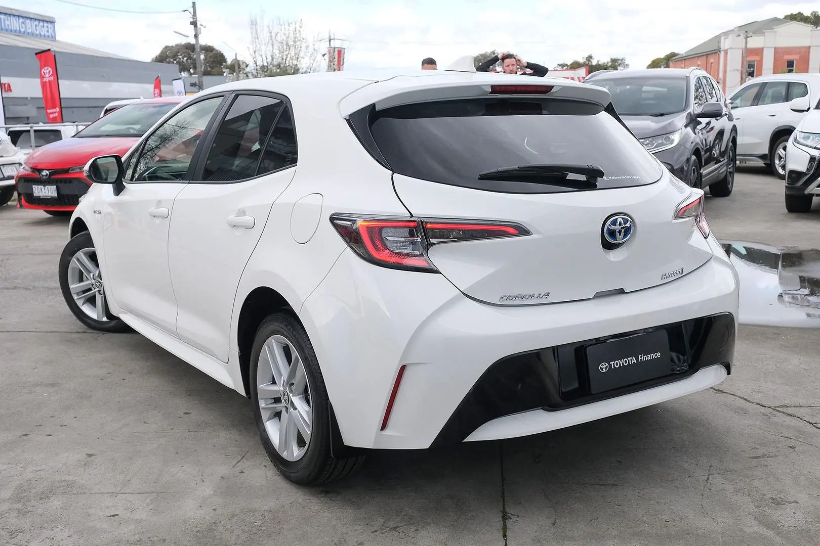 2021 Toyota Corolla Gallery Image 2