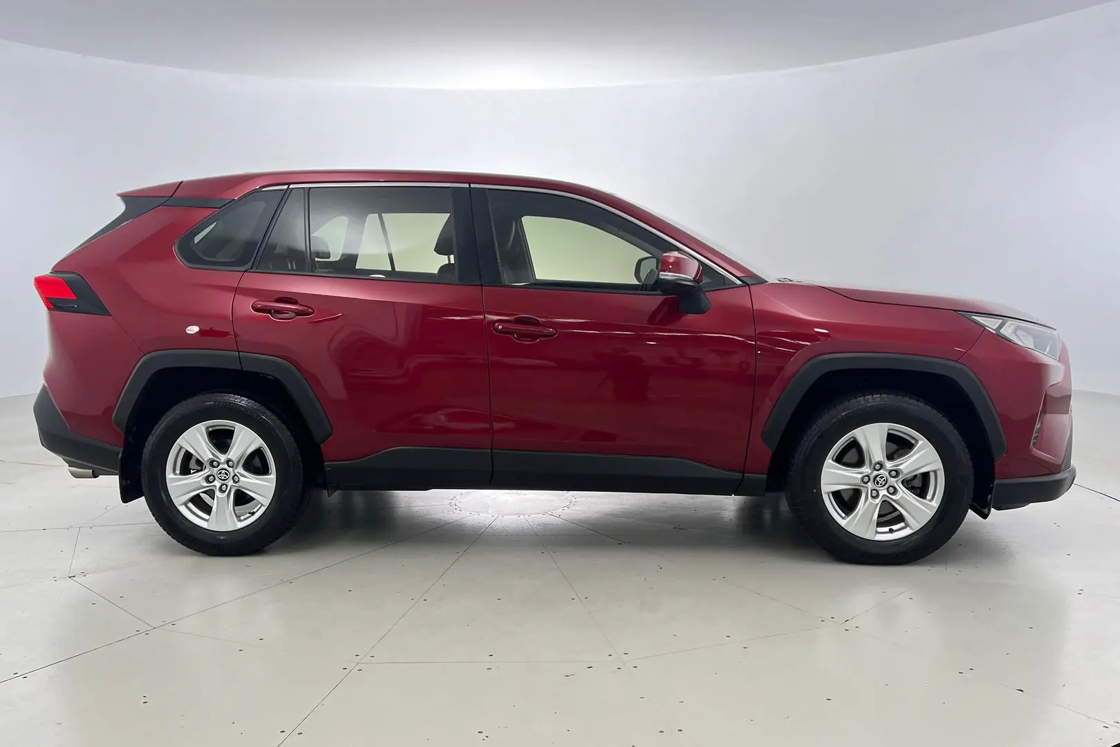 2020 Toyota RAV4 Gallery Image 7
