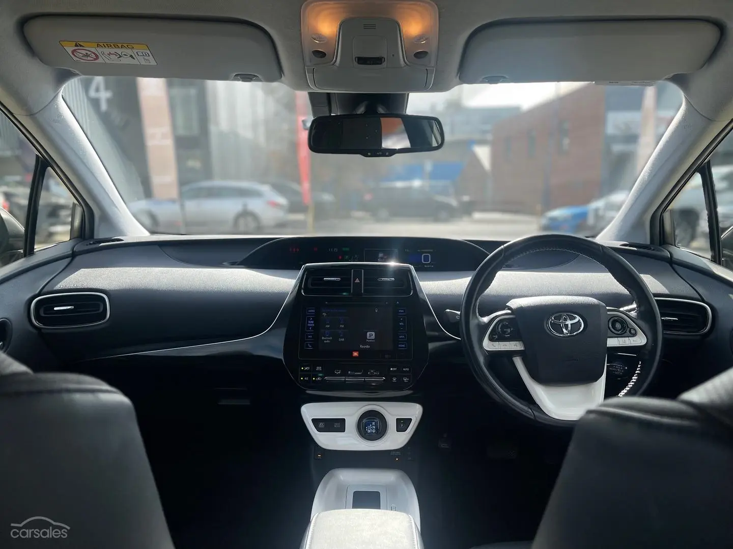 2016 Toyota Prius Image 28