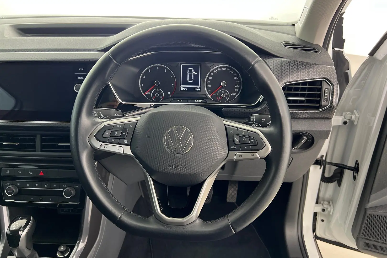 2021 Volkswagen T-Cross Gallery Image 14