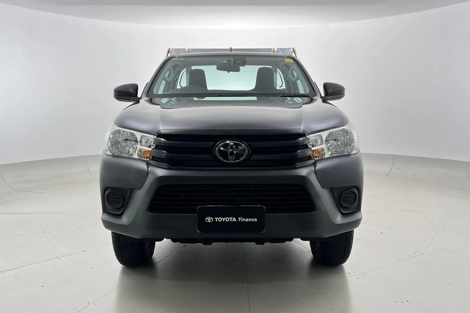 2022 Toyota Hilux Gallery Image 12