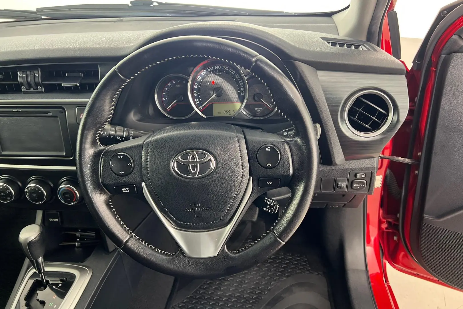 2014 Toyota Corolla Gallery Image 17