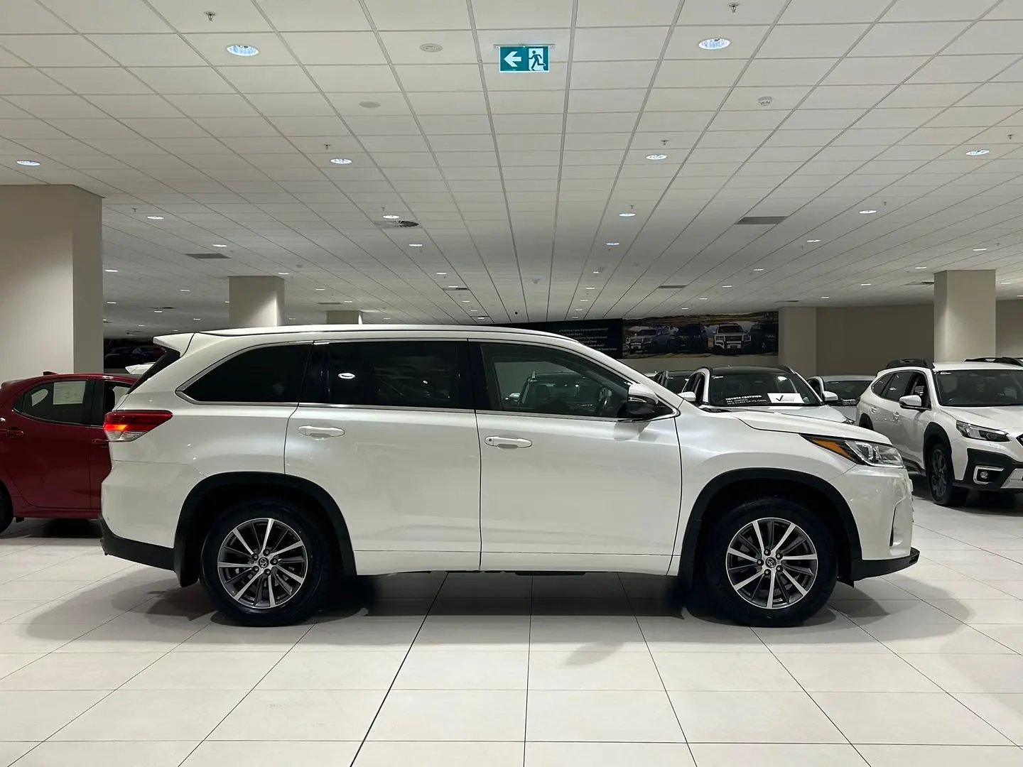 2018 Toyota Kluger Gallery Image 2