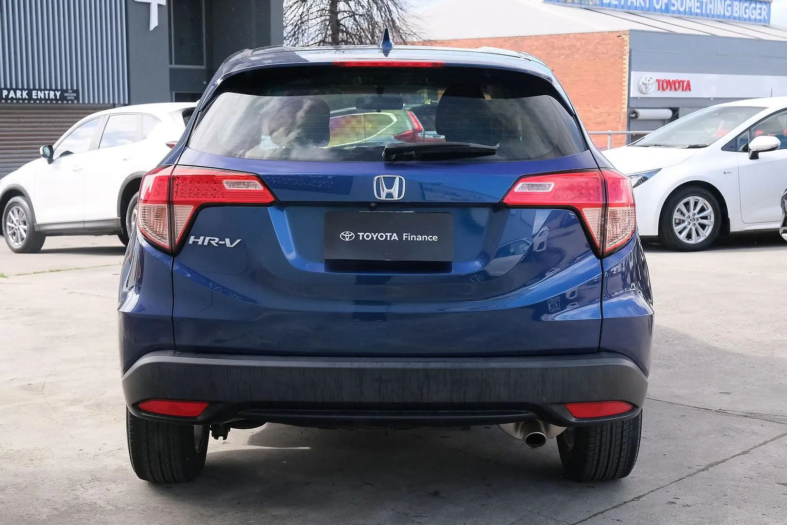 2018 Honda HR-V Gallery Image 4