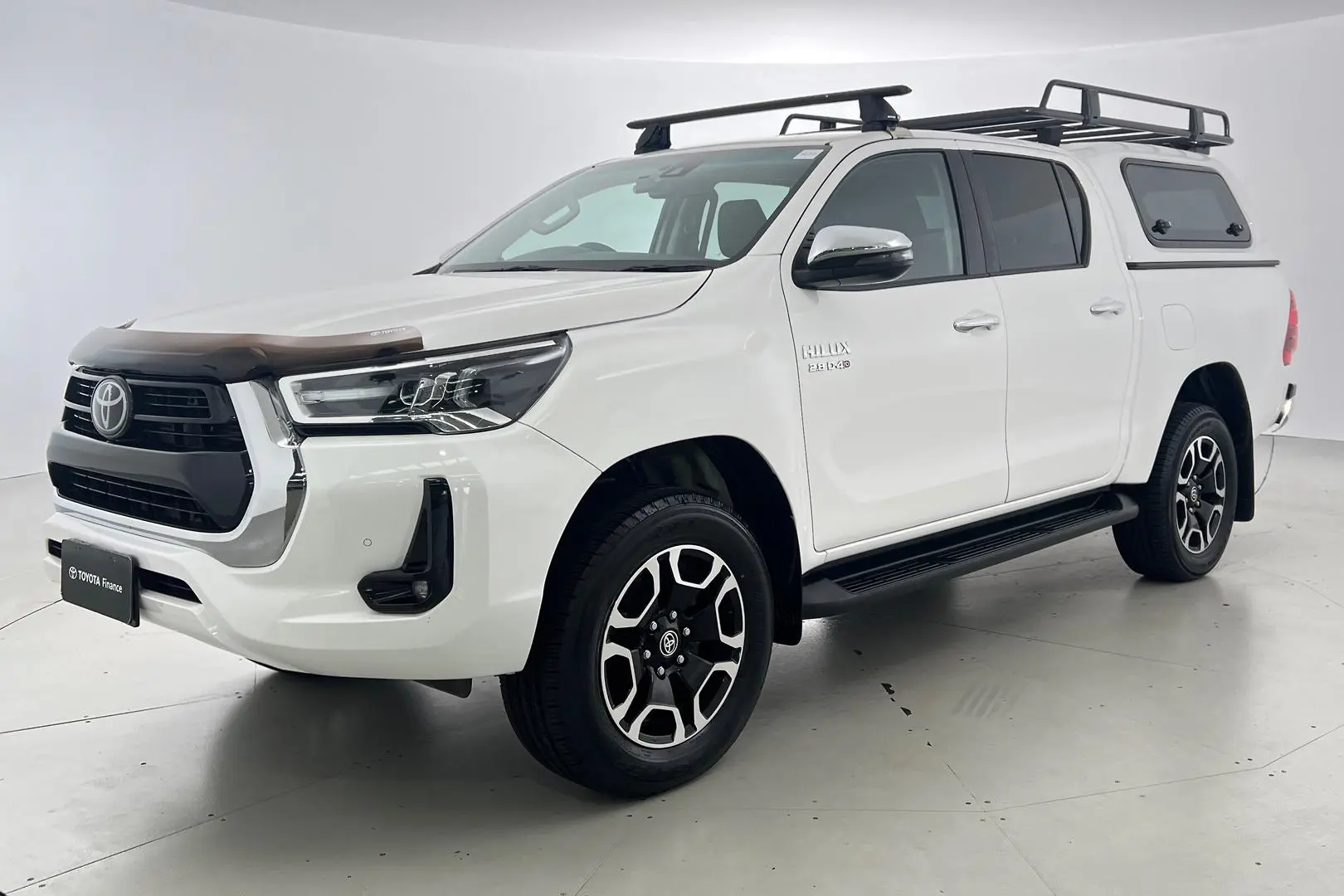 2022 Toyota Hilux Gallery Image 2