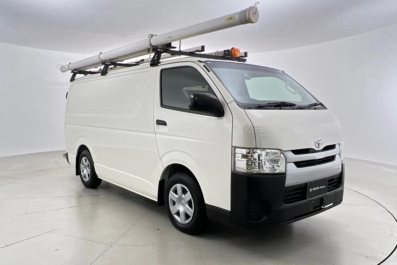 2018 Toyota Hiace Gallery Image 1