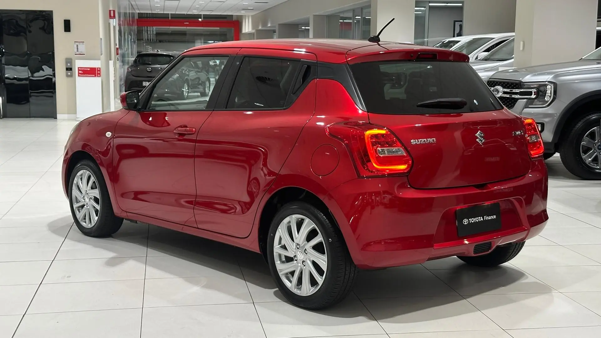 2022 Suzuki Swift Gallery Image 8