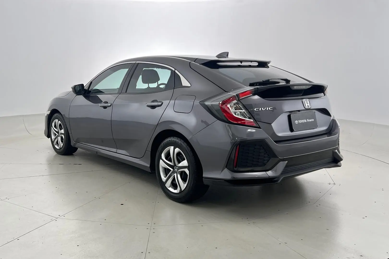 2017 Honda Civic Gallery Image 6