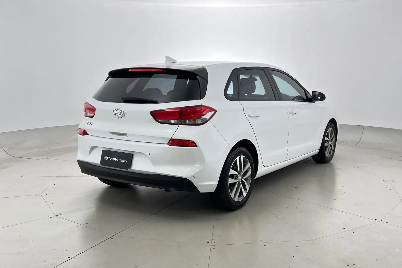 2020 Hyundai i30 Gallery Image 4