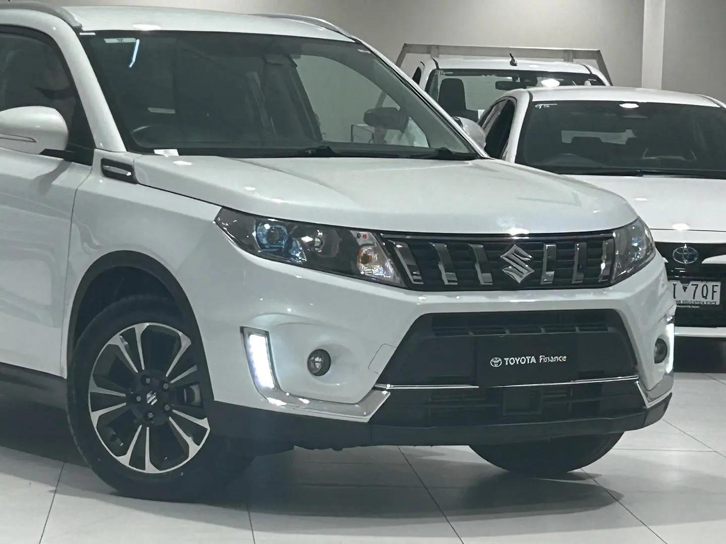 2022 Suzuki Vitara Gallery Image 3