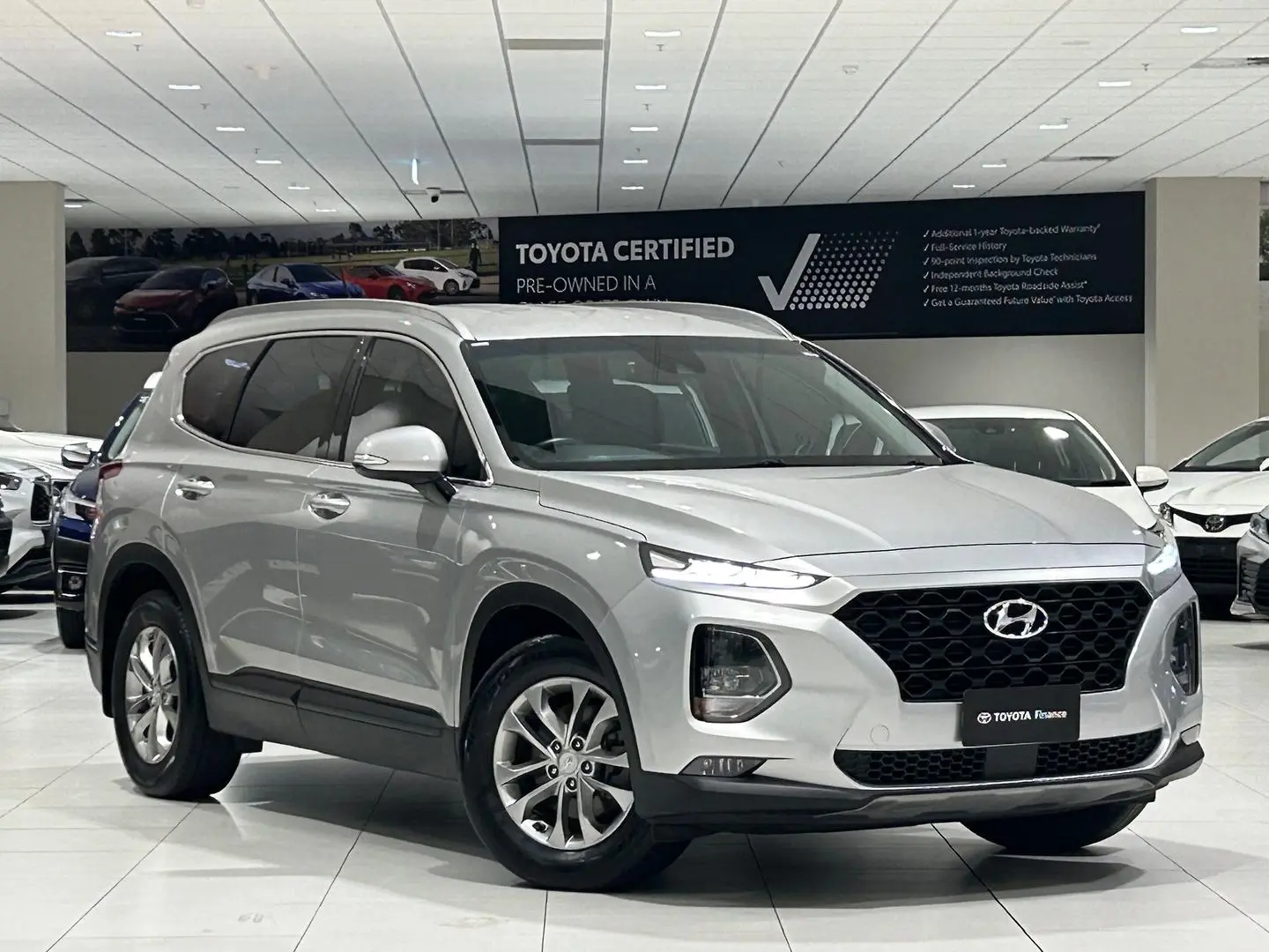 2020 Hyundai Santa Fe Gallery Image 1