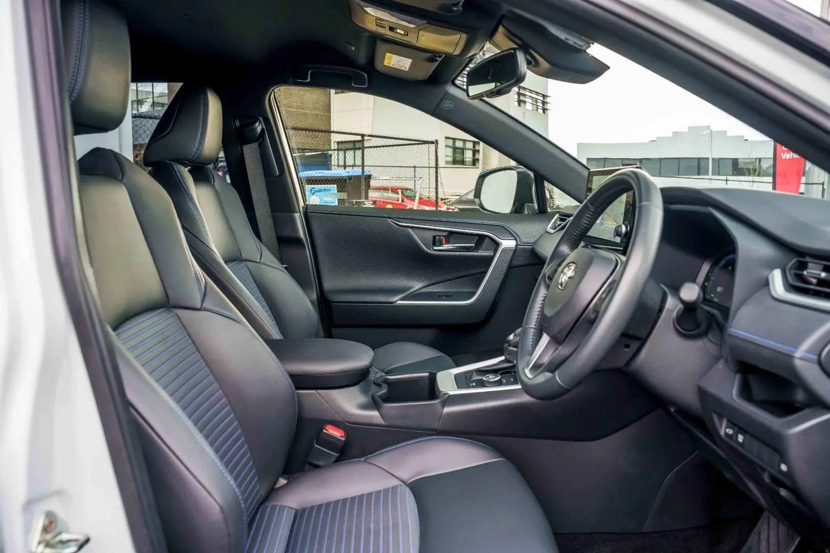 2024 Toyota RAV4 Gallery Image 6