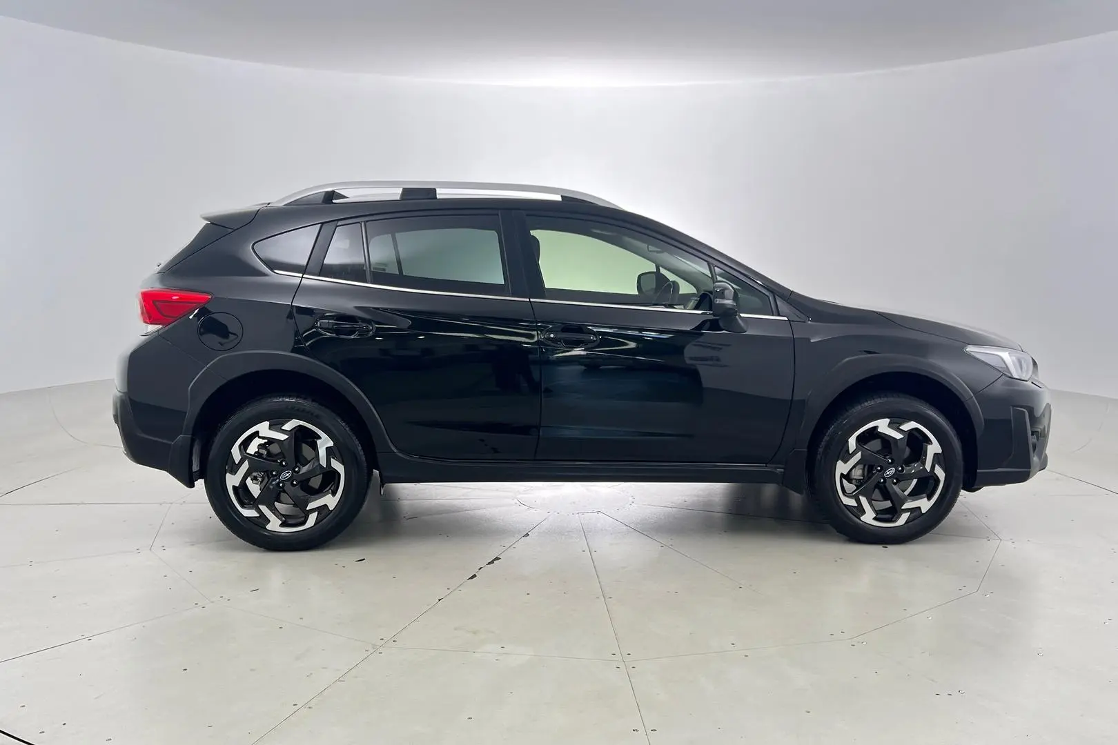 2022 Subaru XV Gallery Image 5