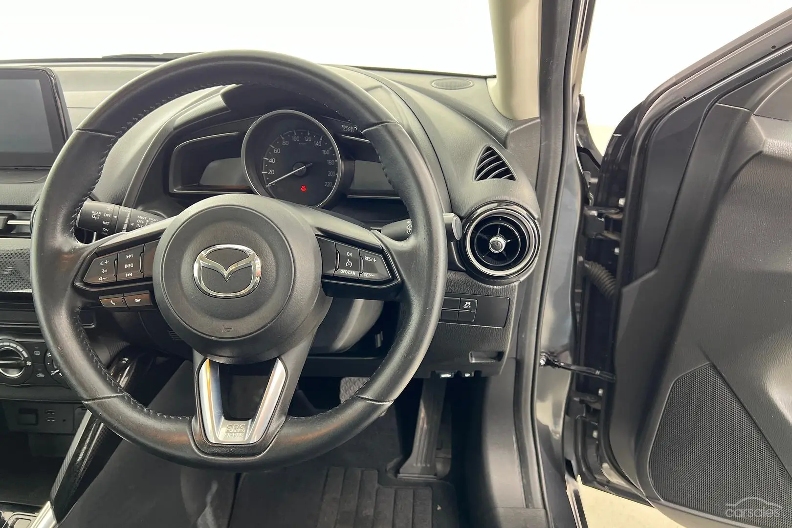 2017 Mazda 2 Image 15