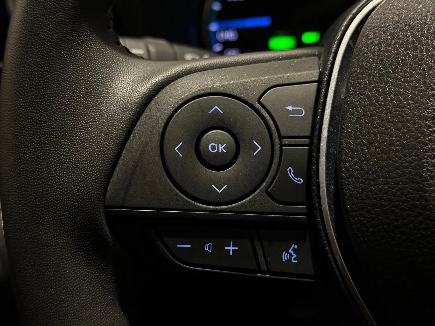 2022 Toyota RAV4 Gallery Image 21