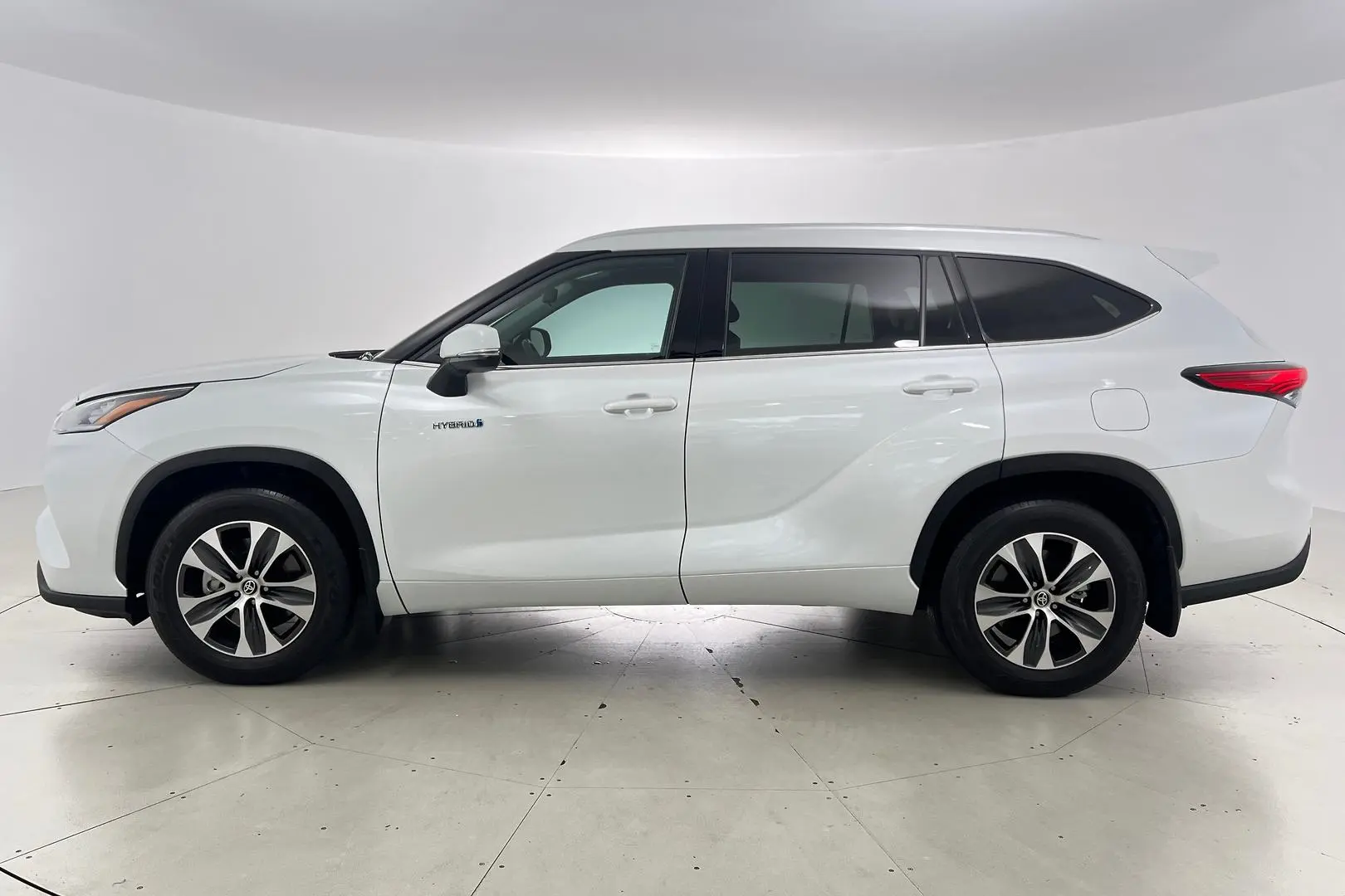 2022 Toyota Kluger Gallery Image 7