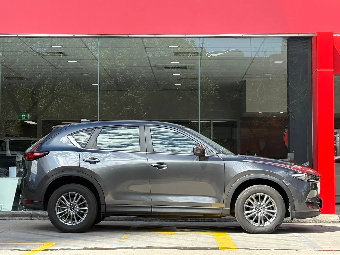 2017 Mazda CX-5 Gallery Image 2