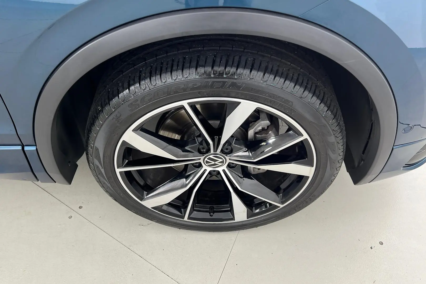 2023 Volkswagen Tiguan Gallery Image 16
