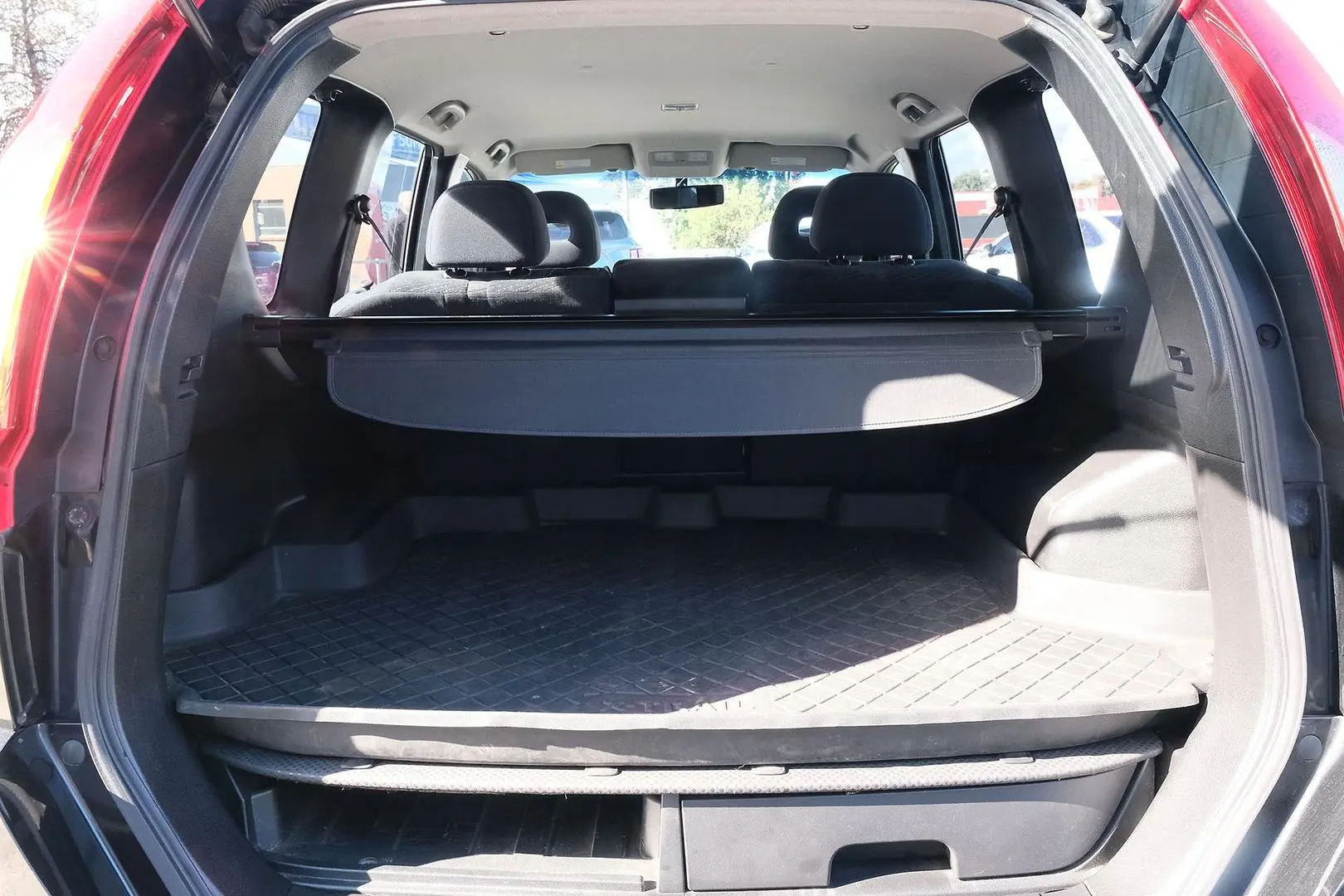 2013 Nissan X-TRAIL Gallery Image 19