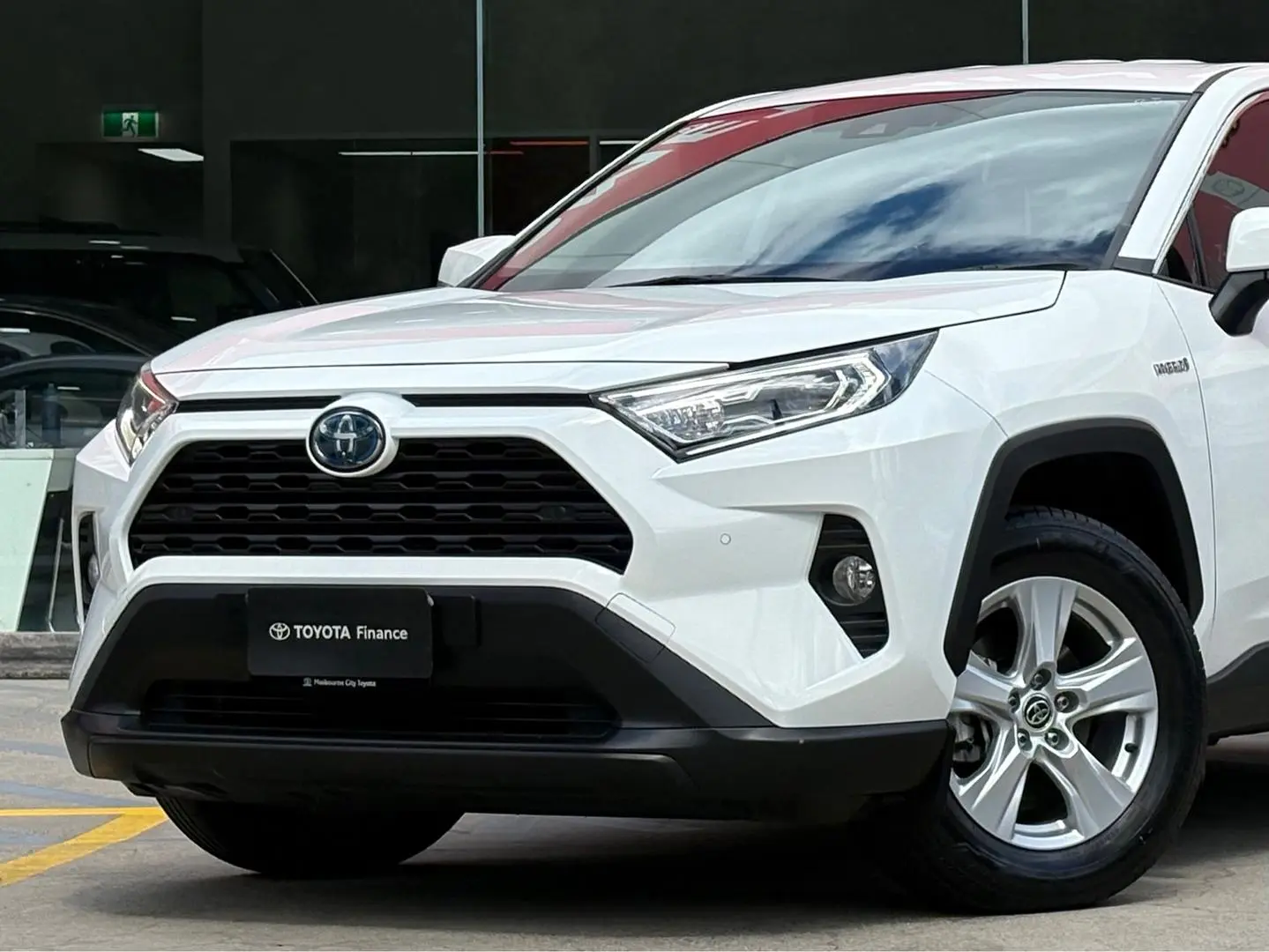 2021 Toyota RAV4 Gallery Image 6