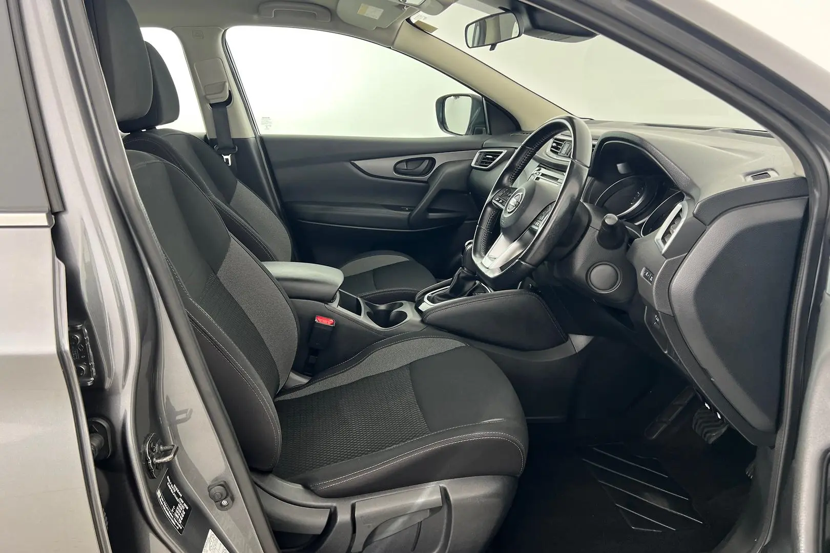 2020 Nissan QASHQAI Gallery Image 11