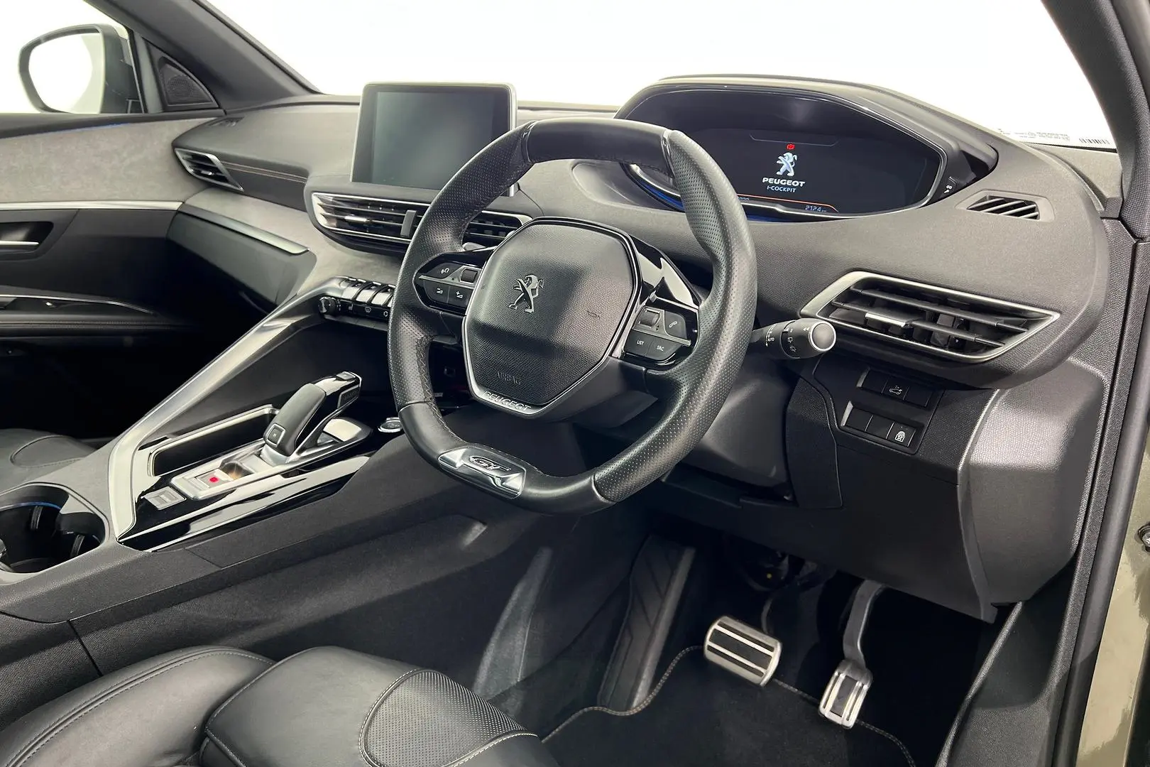 2019 Peugeot 5008 Gallery Image 11