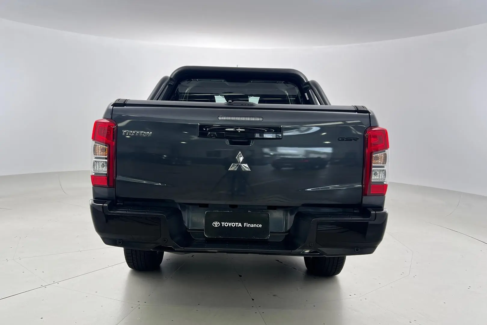2022 Mitsubishi Triton Gallery Image 3