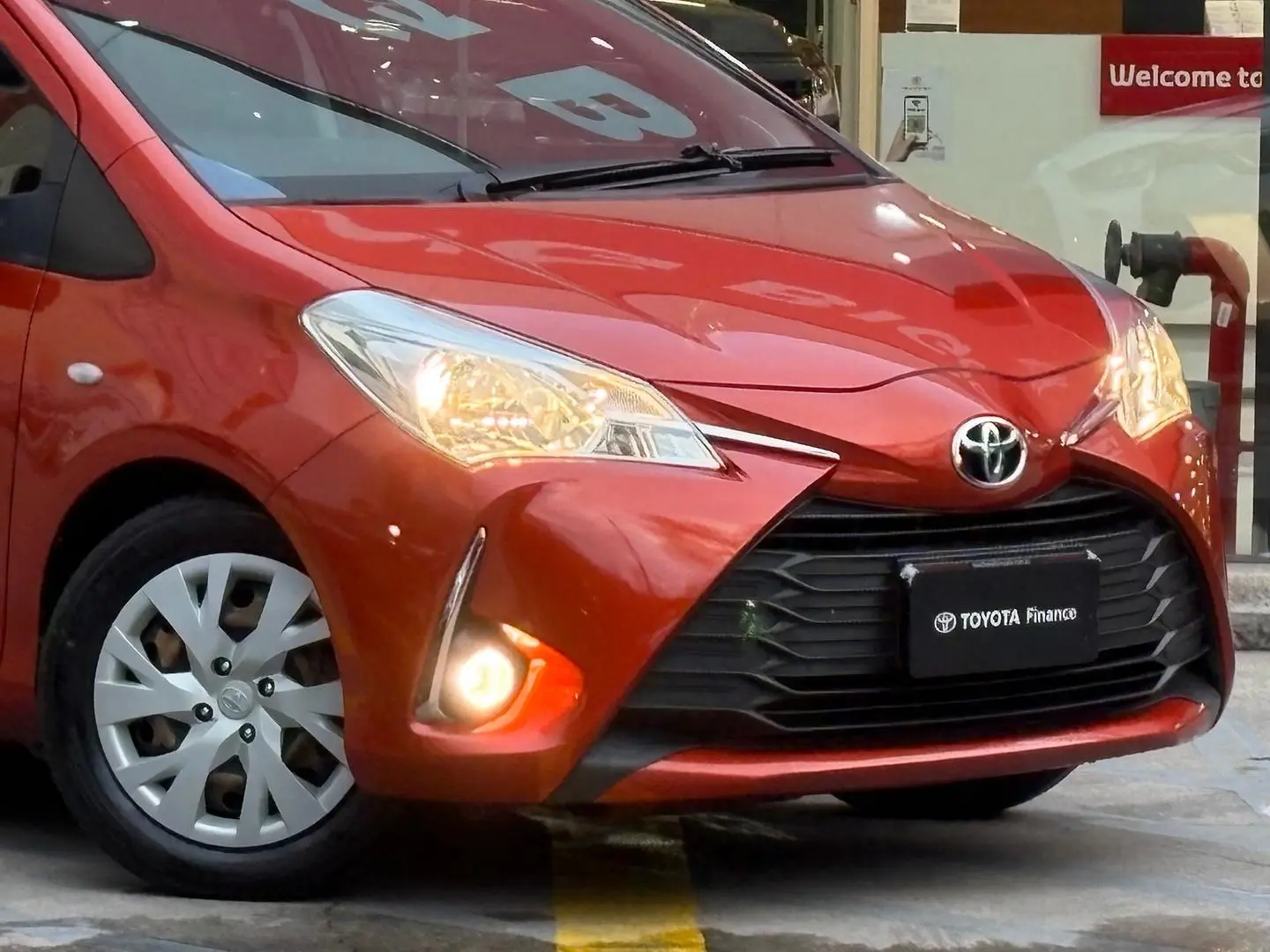2018 Toyota Yaris Gallery Image 3