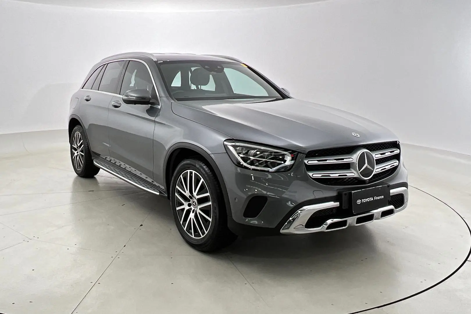 2019 Mercedes-Benz Glc-Class Gallery Image 1