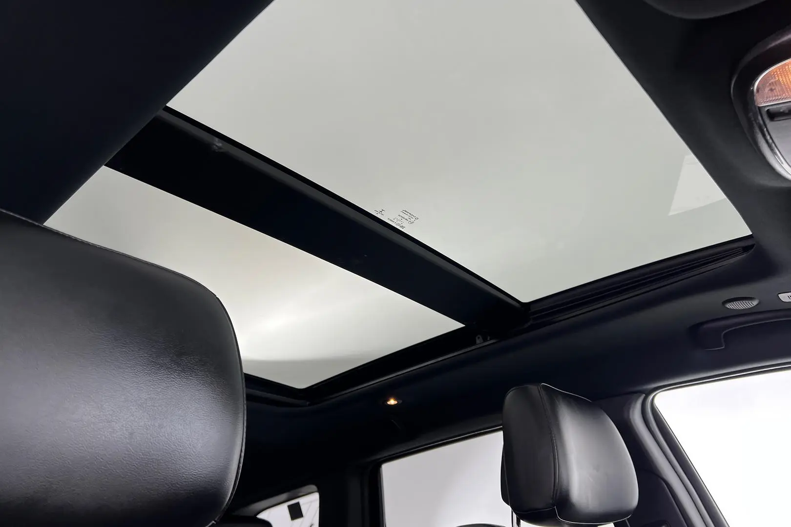 2021 Jeep Grand Cherokee Gallery Image 16