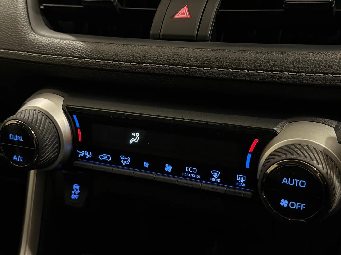 2021 Toyota RAV4 Gallery Image 19