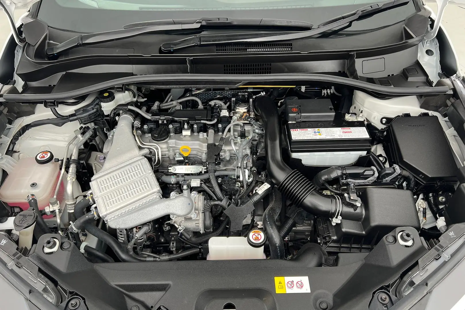 2020 Toyota C-HR Gallery Image 23