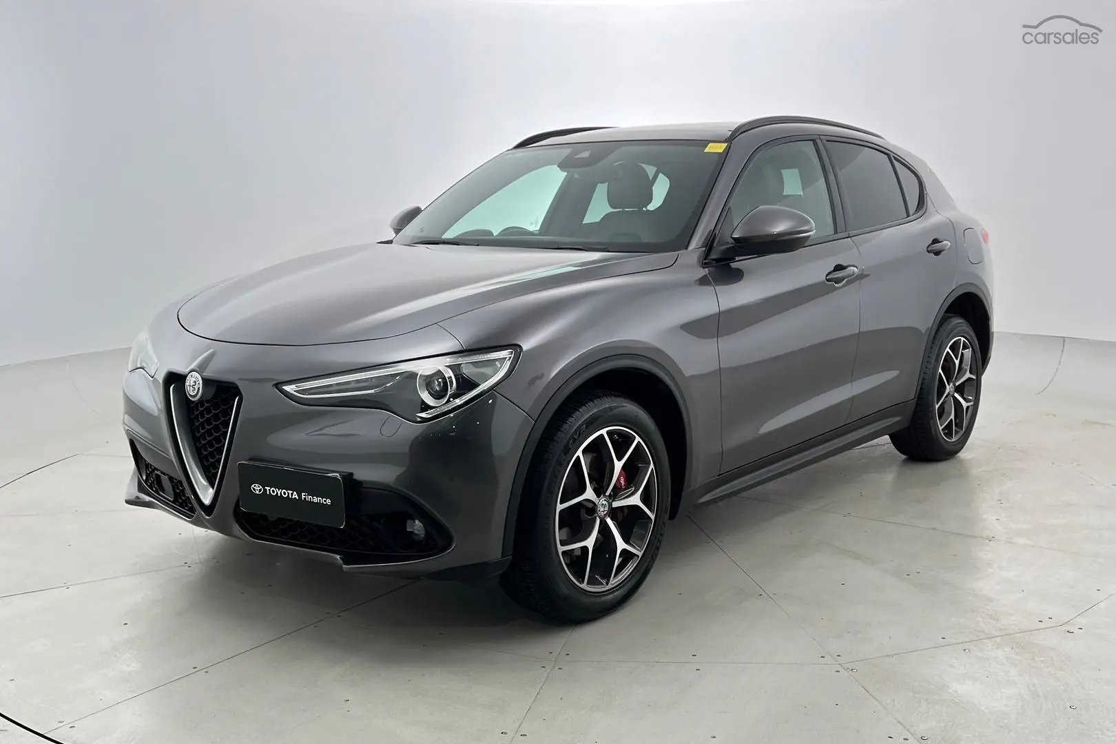 2018 Alfa Romeo Stelvio Image 9