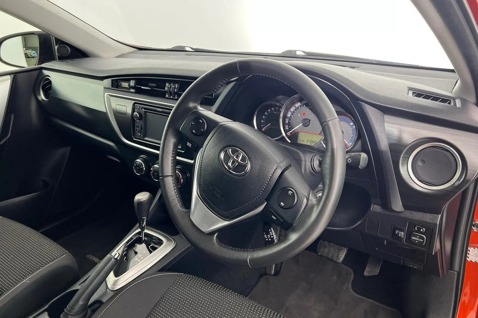 2014 Toyota Corolla Gallery Image 12