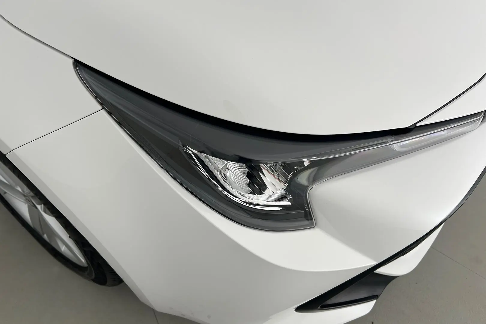 2019 Toyota Corolla Gallery Image 2