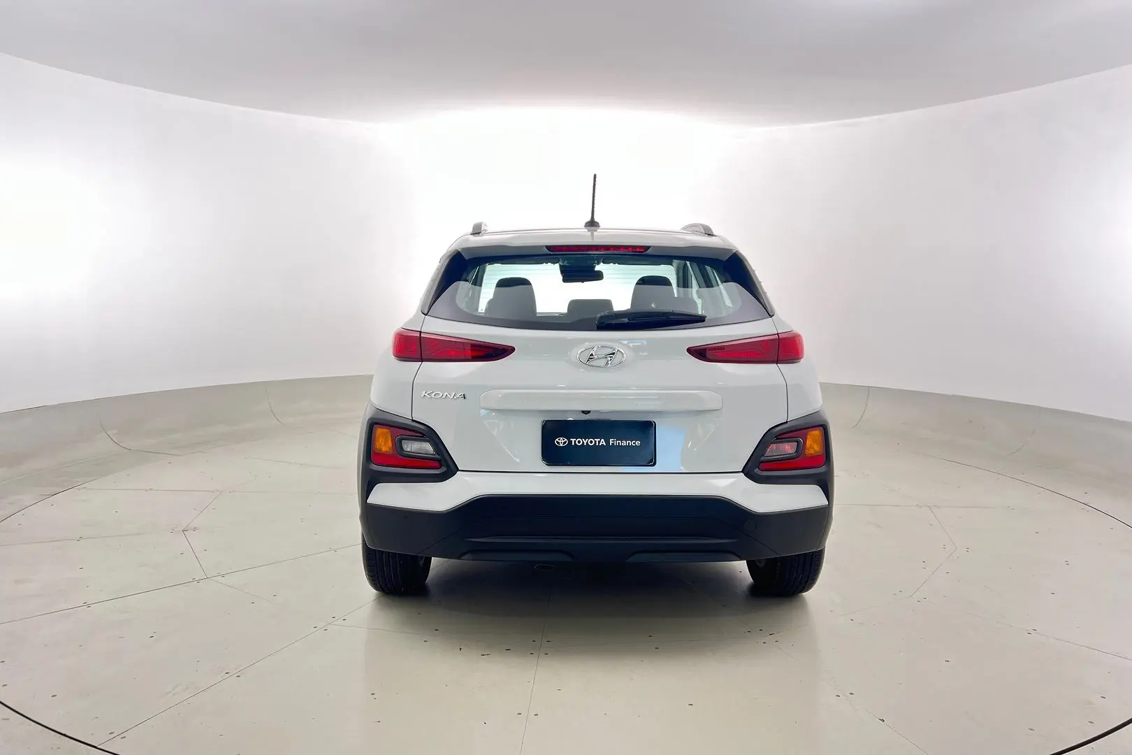 2020 Hyundai Kona Gallery Image 3