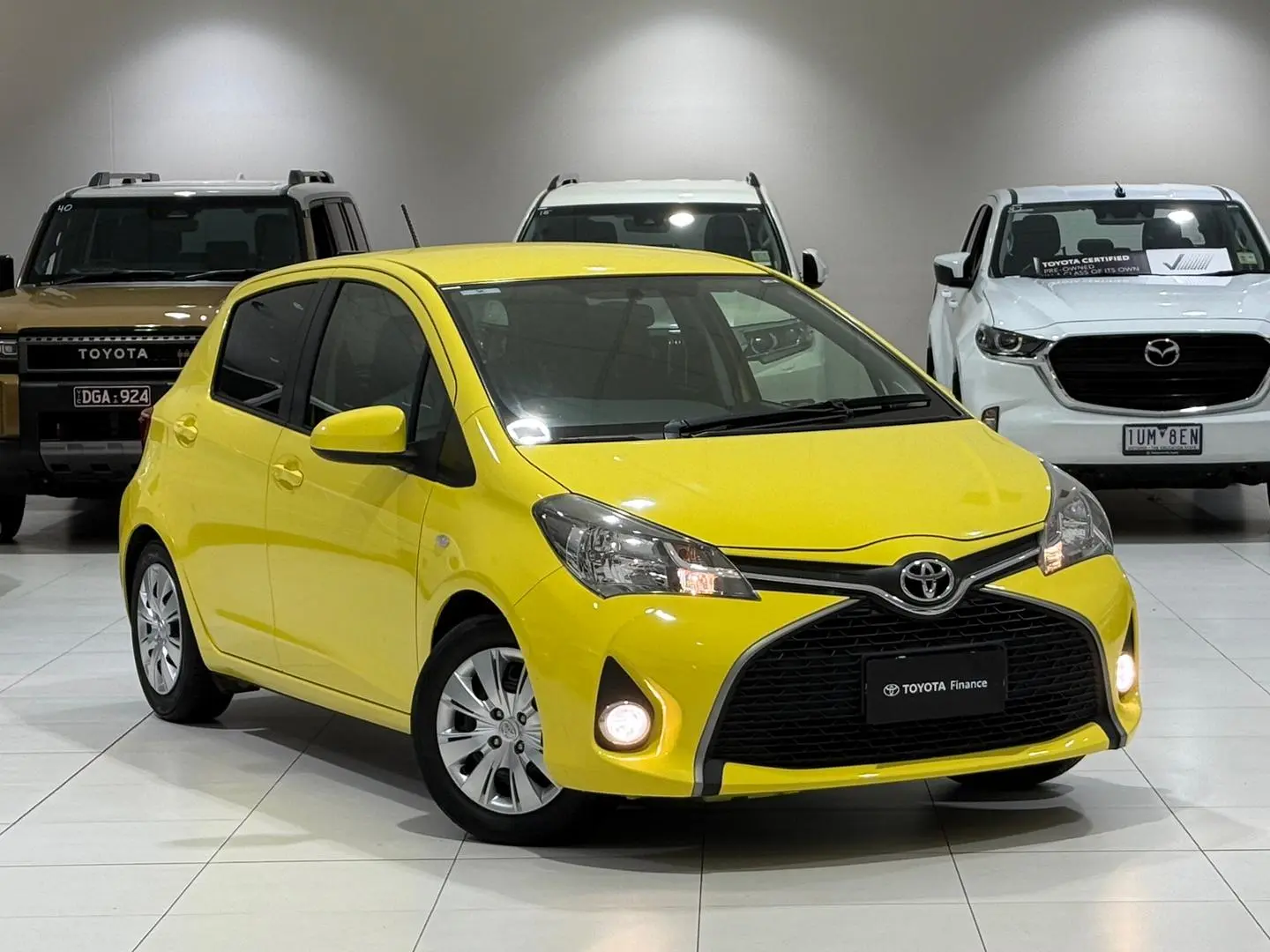 2016 Toyota Yaris Gallery Image 1