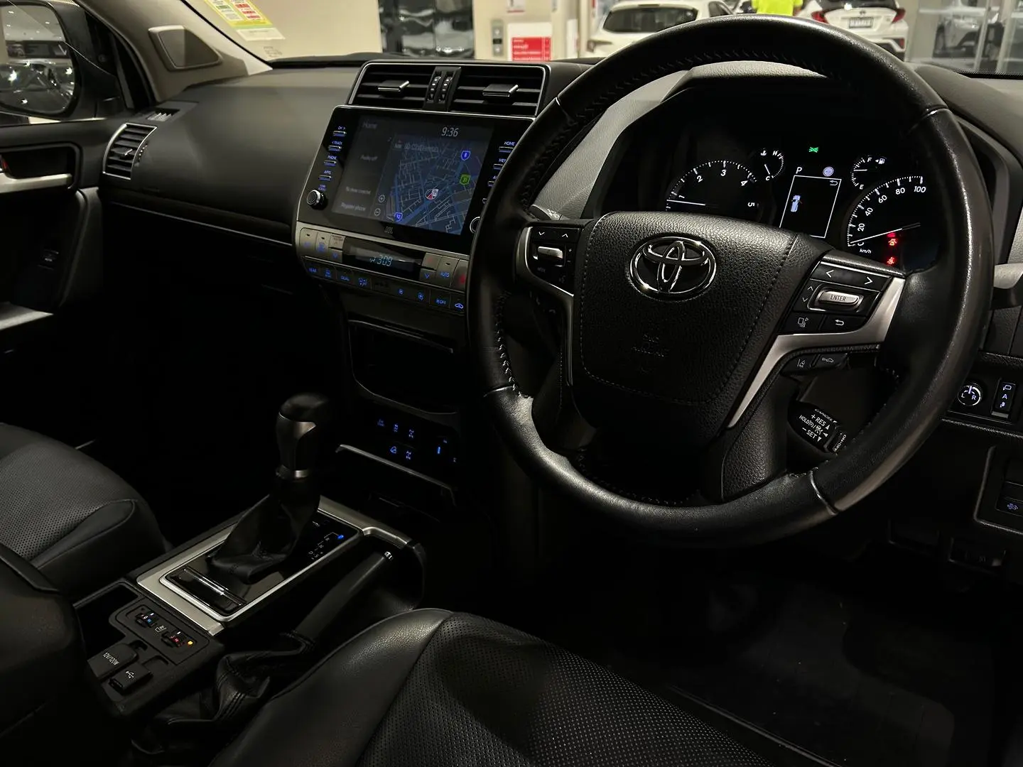 2023 Toyota Landcruiser Prado Gallery Image 11
