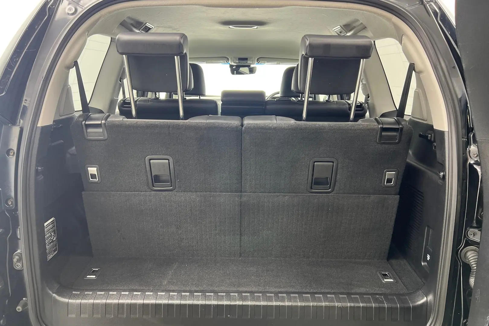 2018 Toyota Landcruiser Prado Gallery Image 20