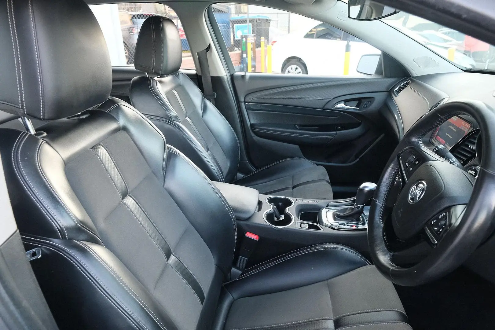 2017 Holden Commodore Gallery Image 14