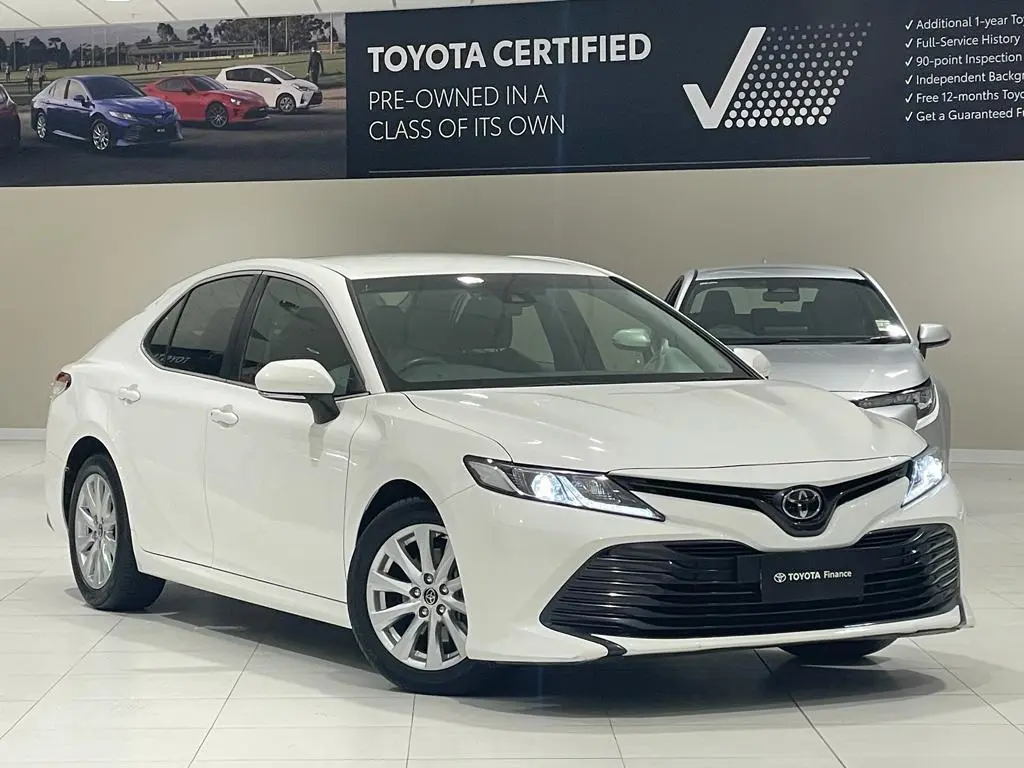 2018 Toyota Camry Gallery Image 1