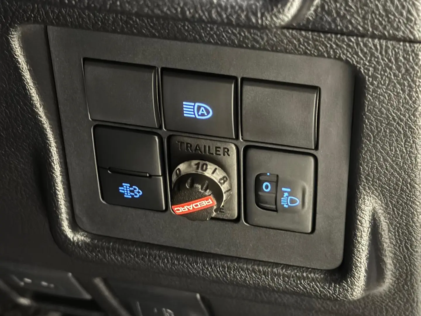 2021 Toyota Landcruiser Prado Gallery Image 30