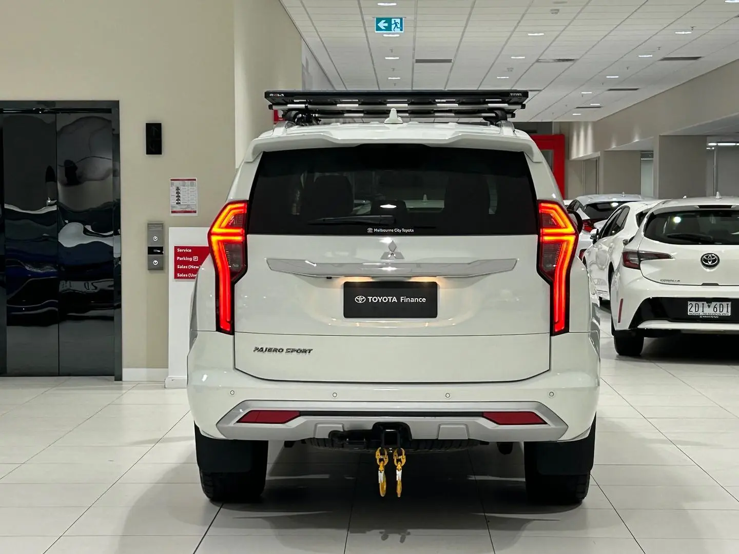2021 Mitsubishi Pajero Sport Gallery Image 9