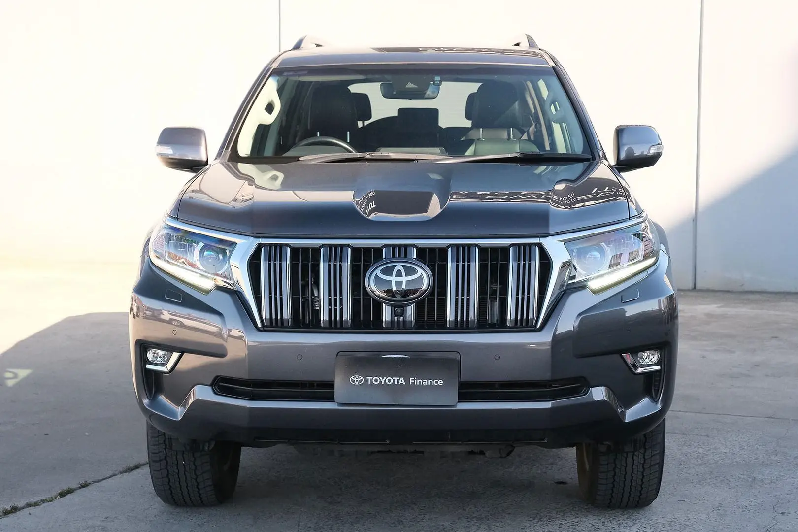2020 Toyota Landcruiser Prado Gallery Image 3