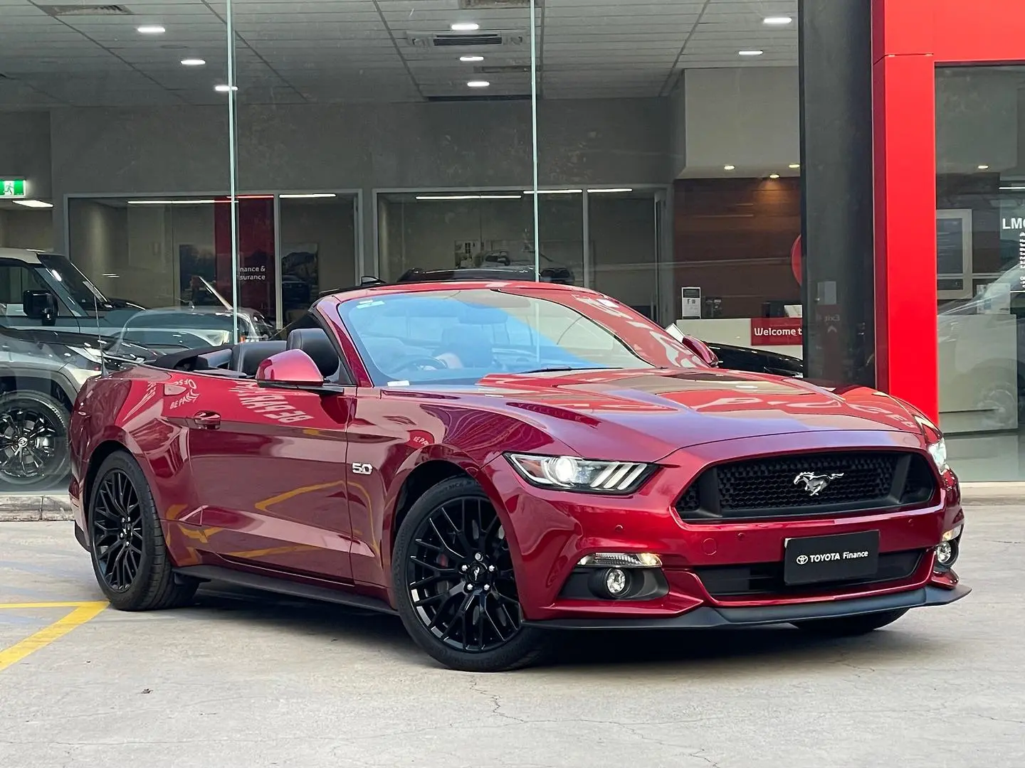 2017 Ford Mustang Gallery Image 1